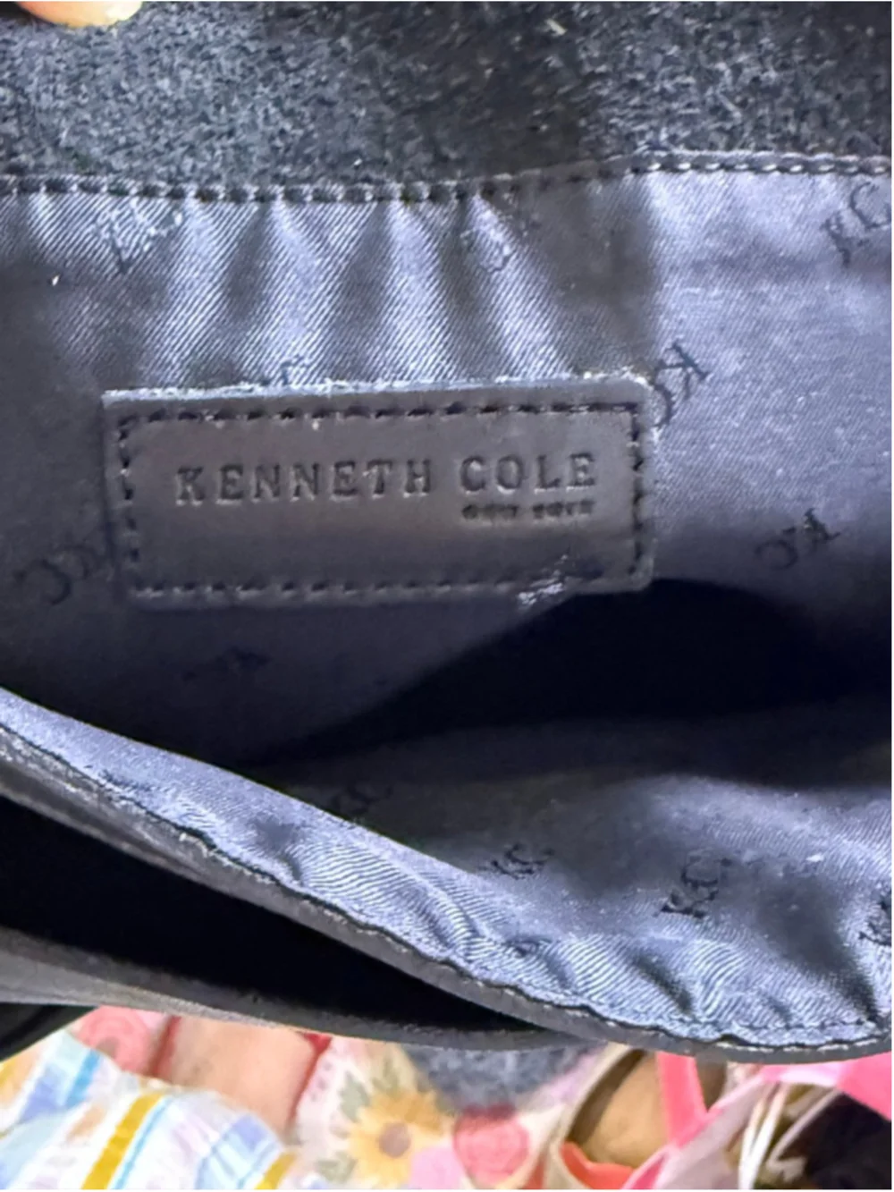 Men's Kenneth Cole Black Leather Messenger Bag One Size